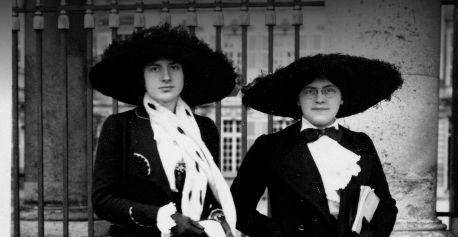 Soeurs hero